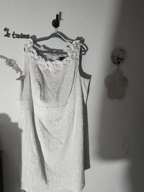 Perceptions White Floral Jacquard Sleeveless Midi Dress with Rosette Trim 24W